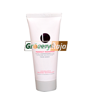 Lakme Perfect Radiance Fairness Face Wash Daily Salon boost 100 gms